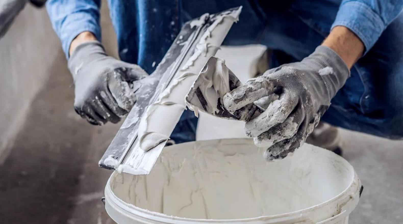 Interior Water-Resistant Putty Solution